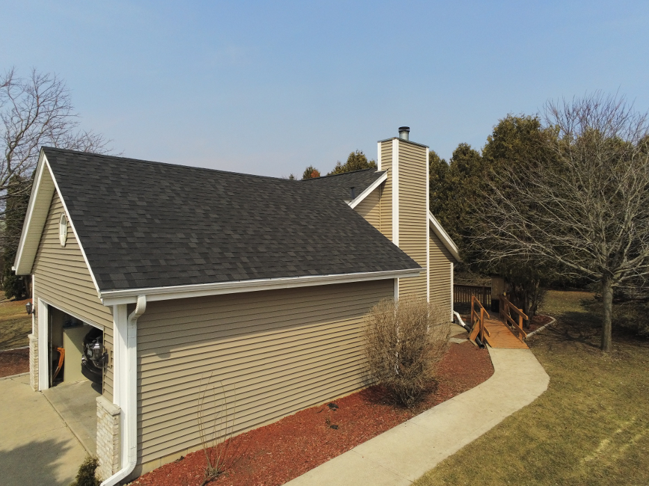 Expert Exteriors - Menomonee Falls, WI