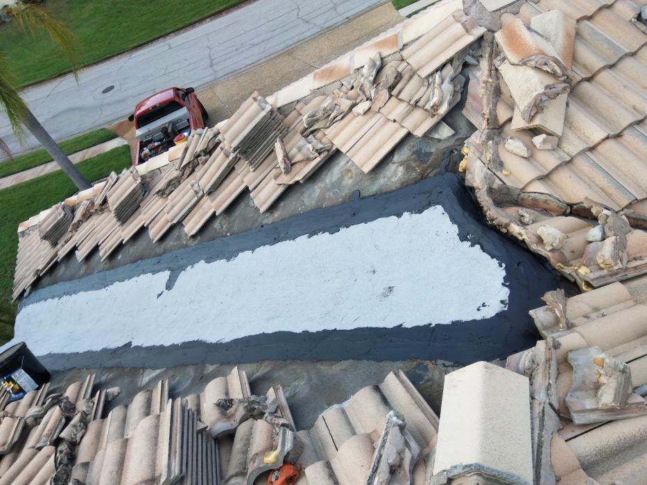 Cruz Roofing Repair - Bradenton, FL