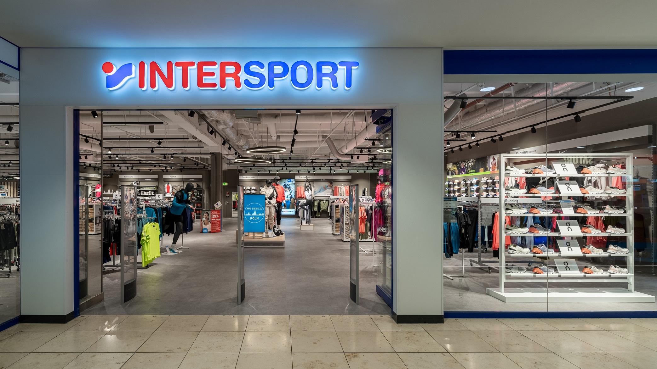 INTERSPORT Voswinkel Rhein Center, Aachener Straße in Köln