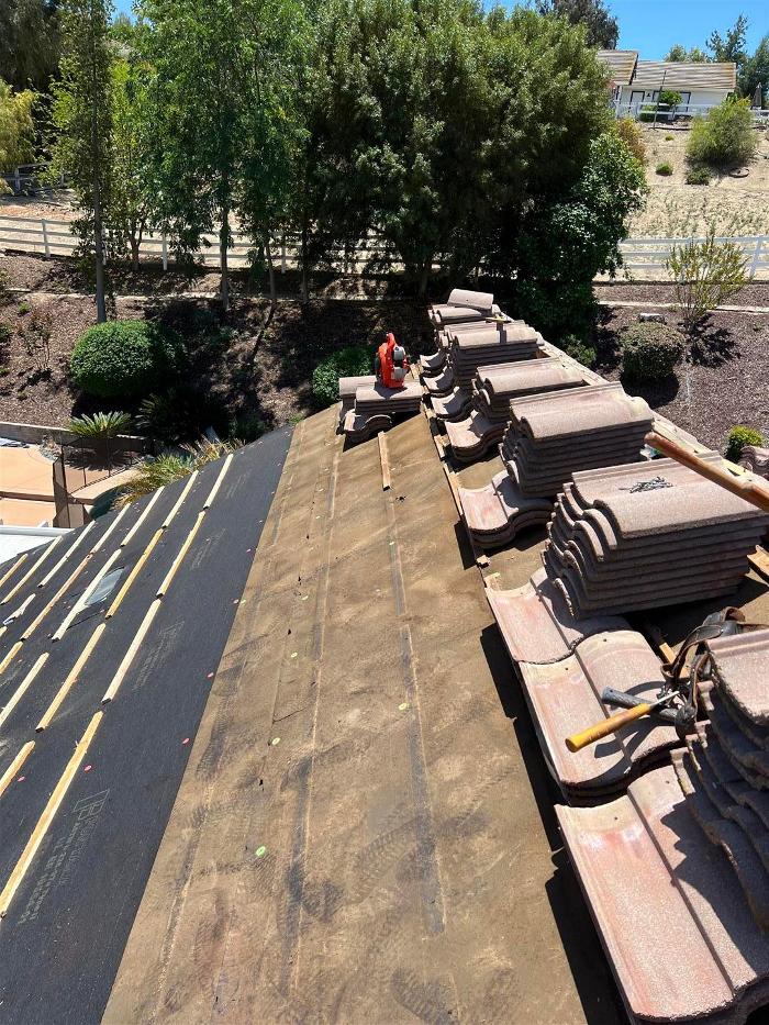 Heritage Roofing Solutions LLC - Riverside, CA