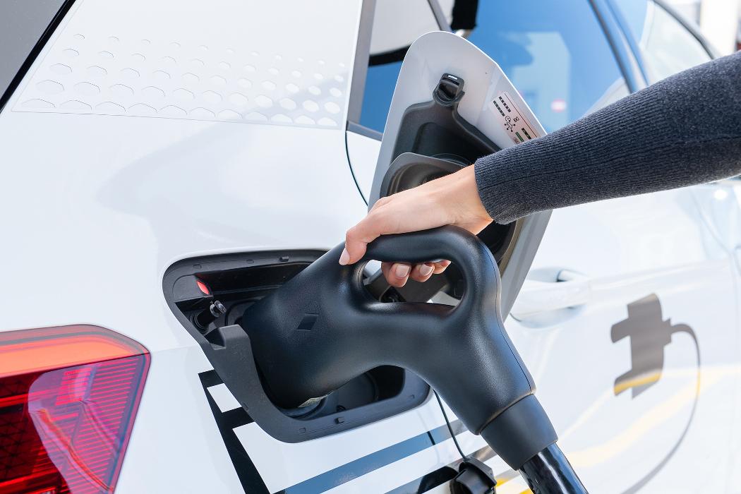 Migrol Charging Station, Bernstrasse in Wünnewil-Flamatt