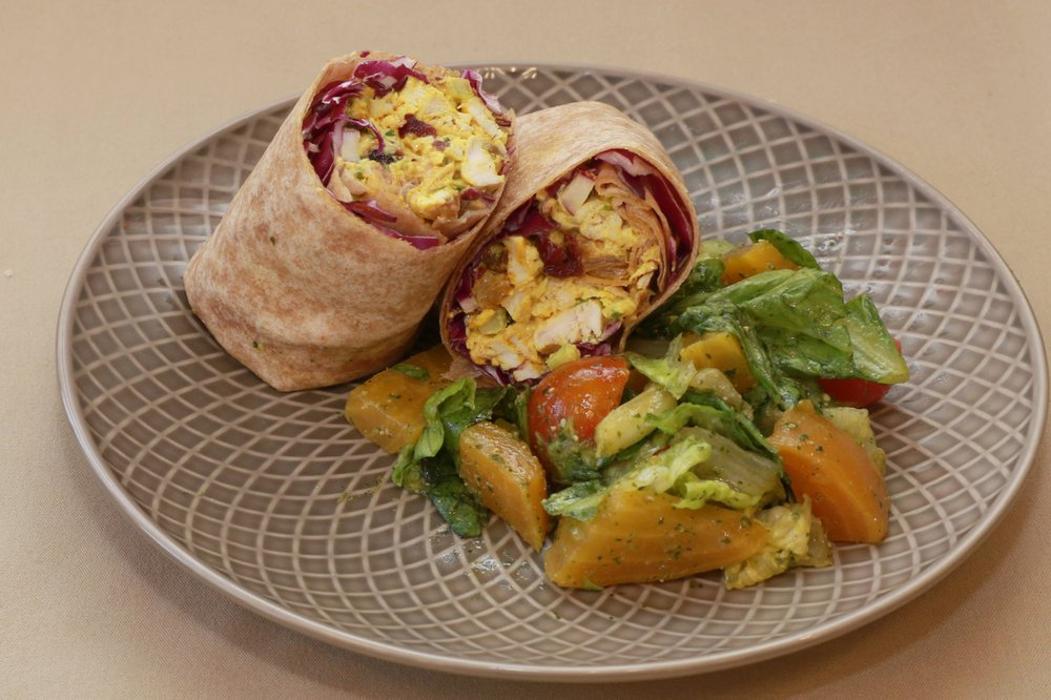 Oak Park Market + Eatery Logo