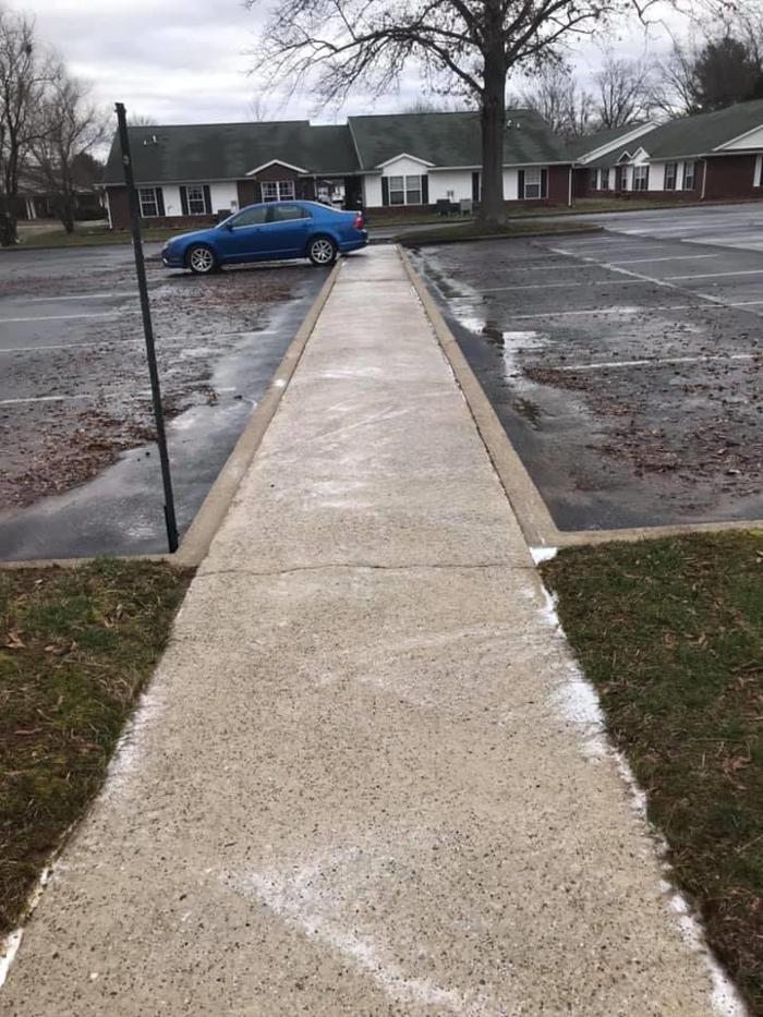Powell's Pressure Washing - Louisville, KY