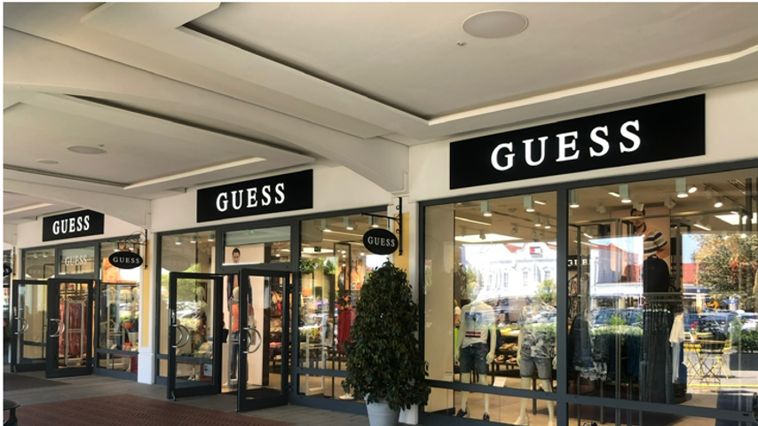 GUESS, Designer-Outlet-Straße in Parndorf