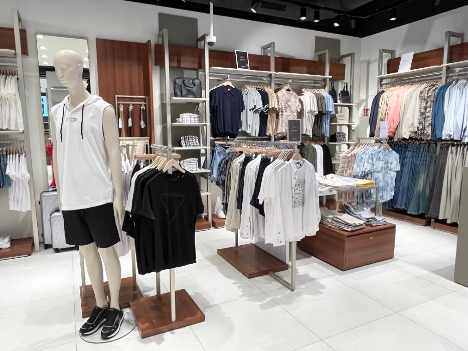 GUESS, Oderstraße in Neumünster