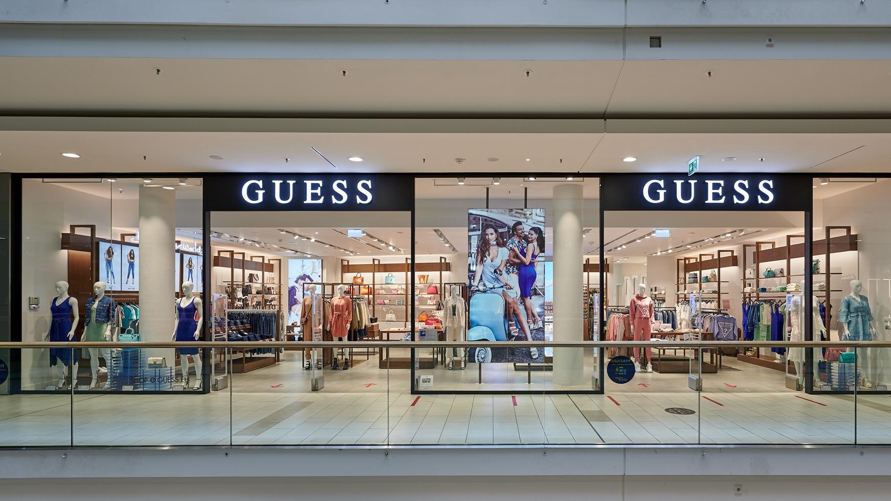 GUESS, Adalbertstraße in Aachen