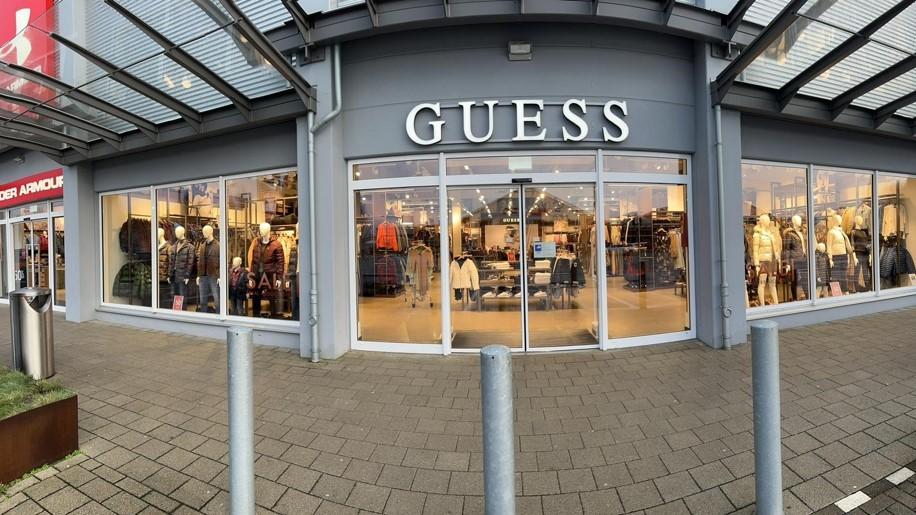 GUESS, Bremer Straße in Stuhr