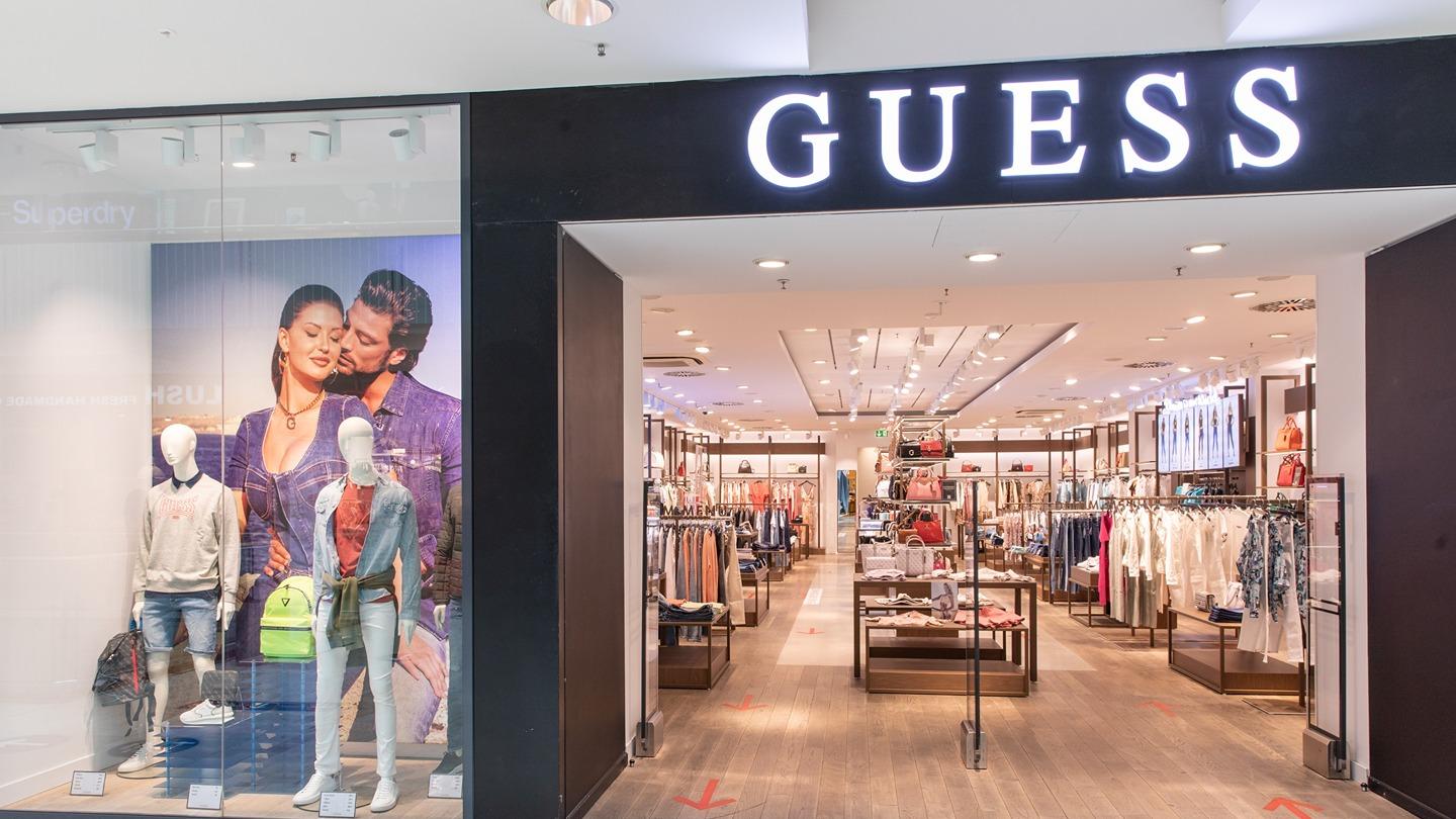 GUESS, Ernst-August-Platz in Hannover