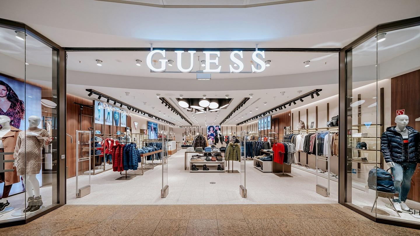 GUESS, Ernst-Reuter-Allee in Magdeburg