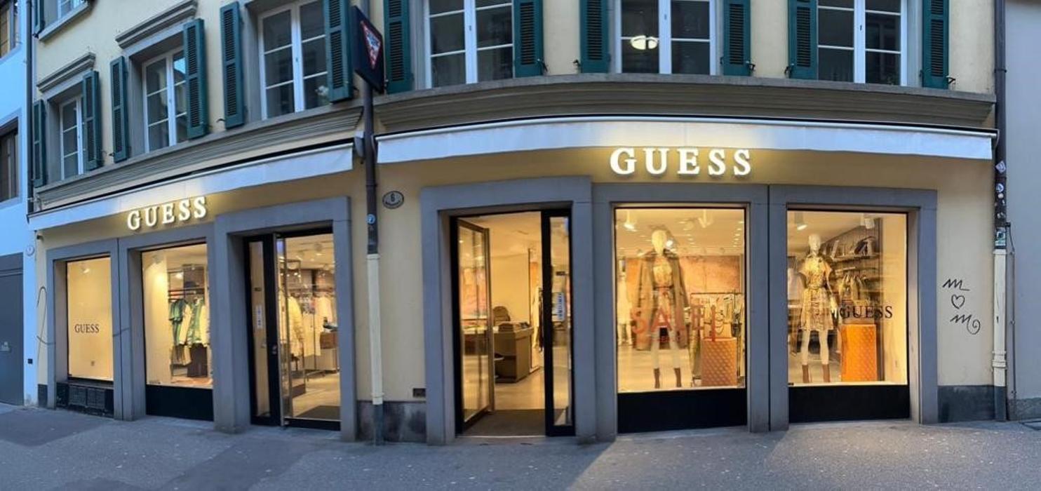 GUESS, Hertensteinstrasse in Luzern
