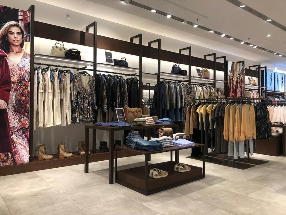 GUESS, Shoppingcity Seiersberg in Seiersberg