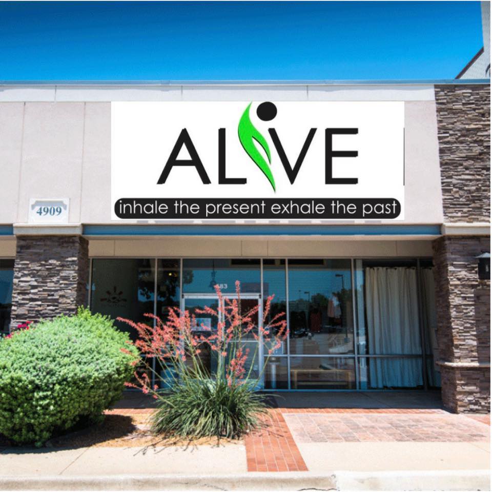 Image 2 | ALIVE - Plano