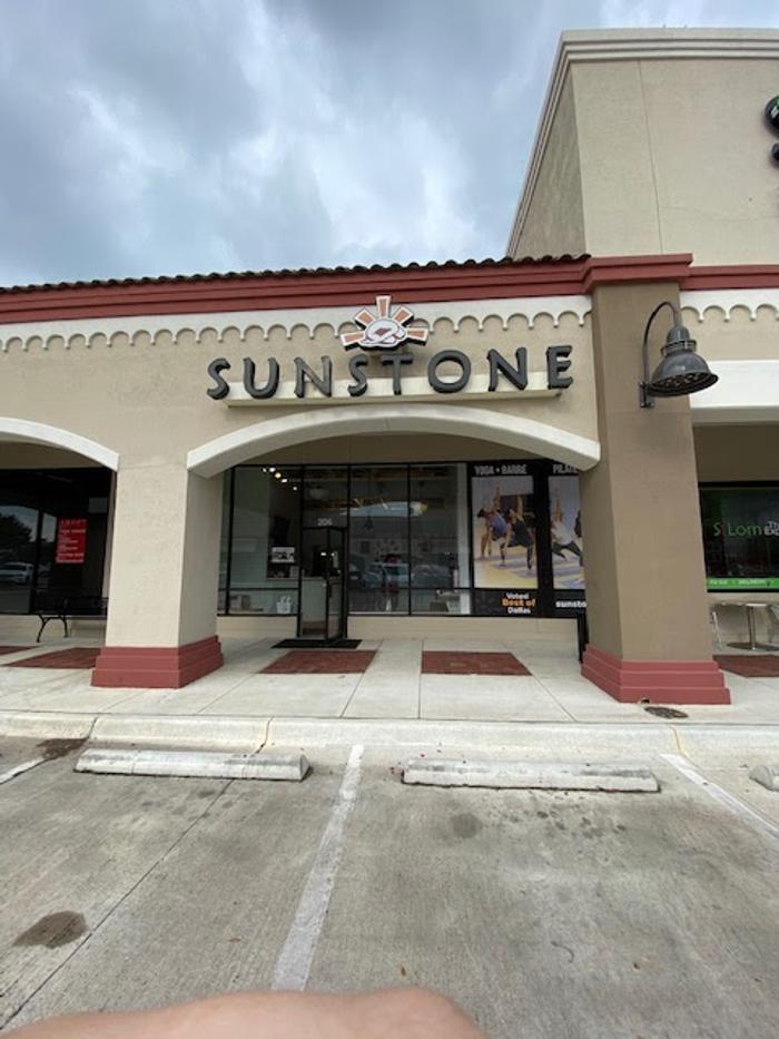SunstoneFIT - Preston Forest Village - Dallas, TX