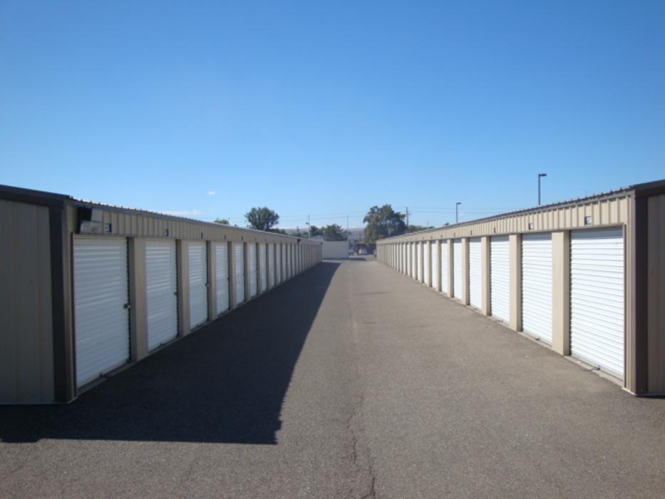 Bernie's Maximum Security Storage - Kennewick, WA