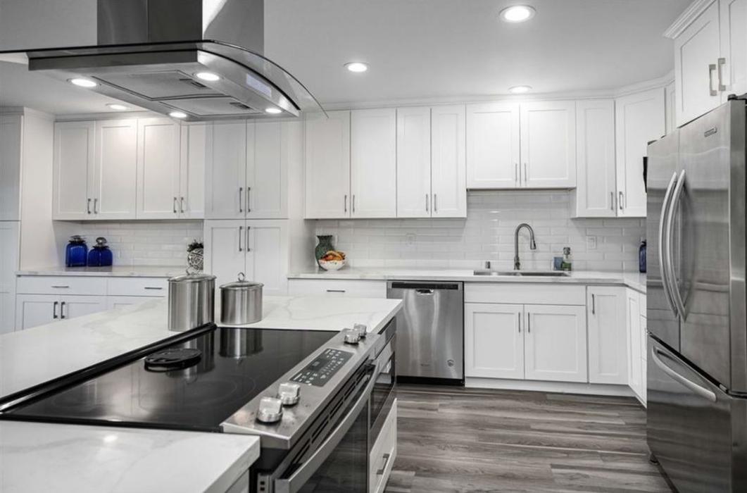 Hung Hsi Stone Center LLC - Pittsburg, CA