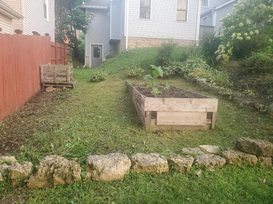 Four Seasons Yard Management - Dubuque, IA