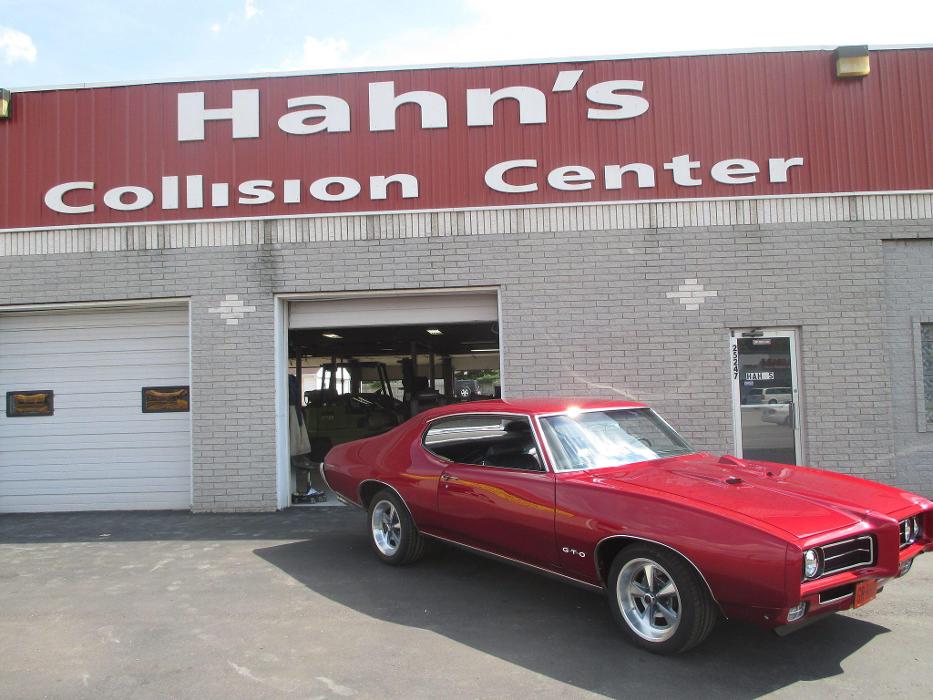 Hahns Collision Inc. - Taylor, MI