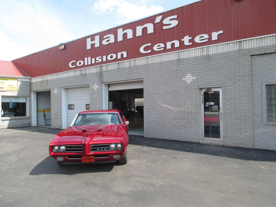 Hahns Collision Inc. - Taylor, MI