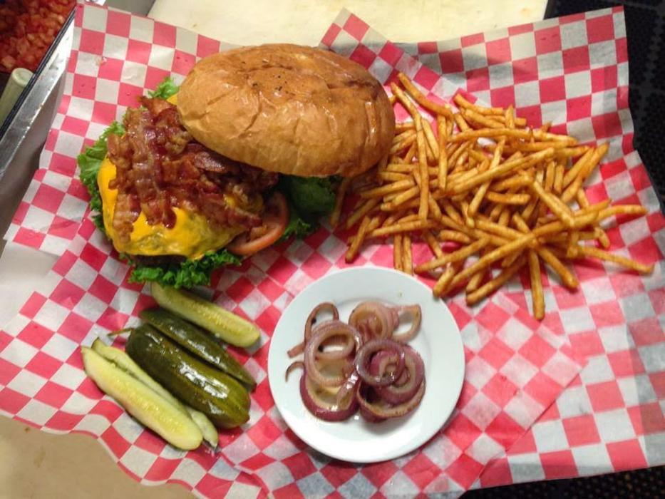 Murphy's Pub and Grill - Rockford, IL