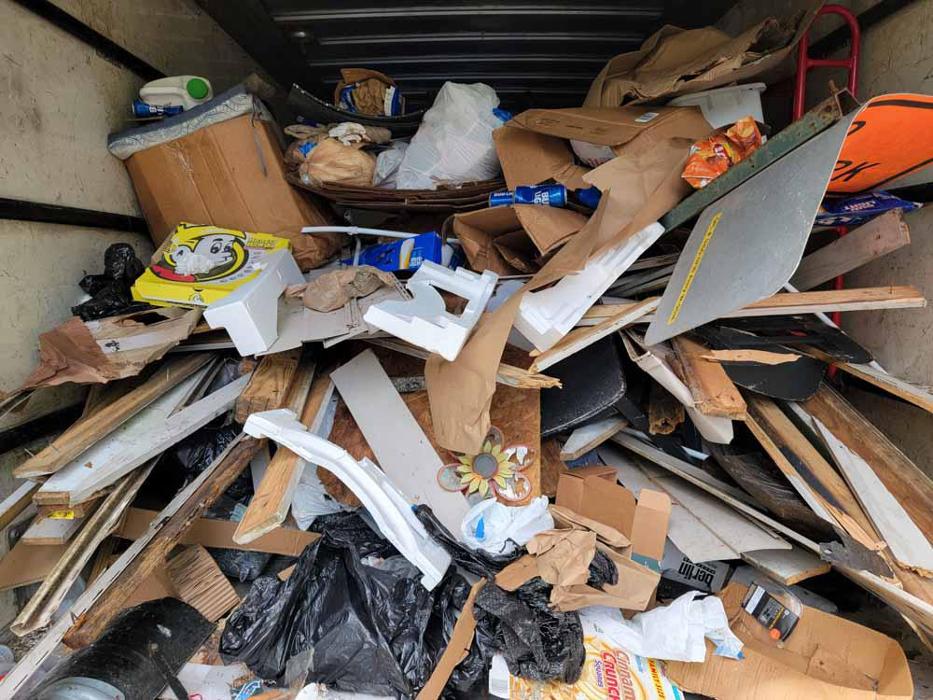 Bassett's Junk Removal Services - Jacksonville, FL