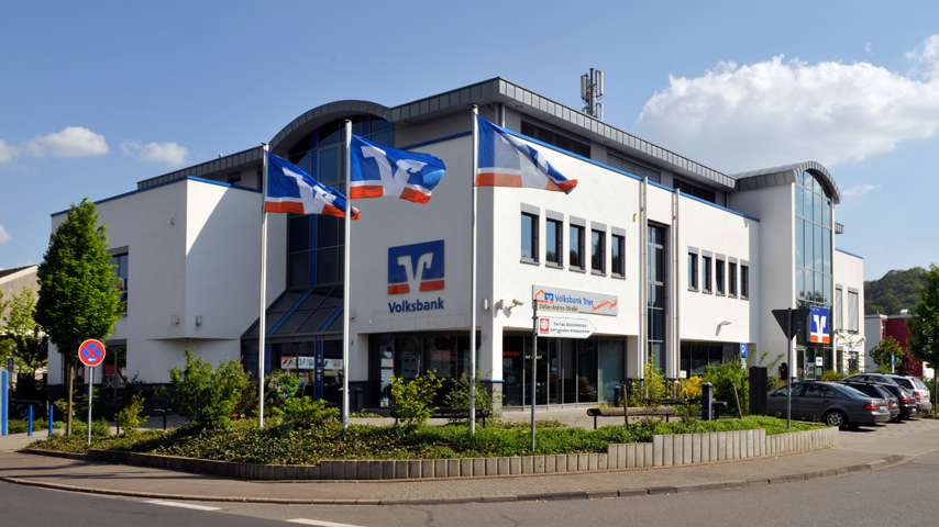 Volksbank Trier Eifel eG, Regionalzentrum Schweich, Bernhard-Becker-Straße in Schweich