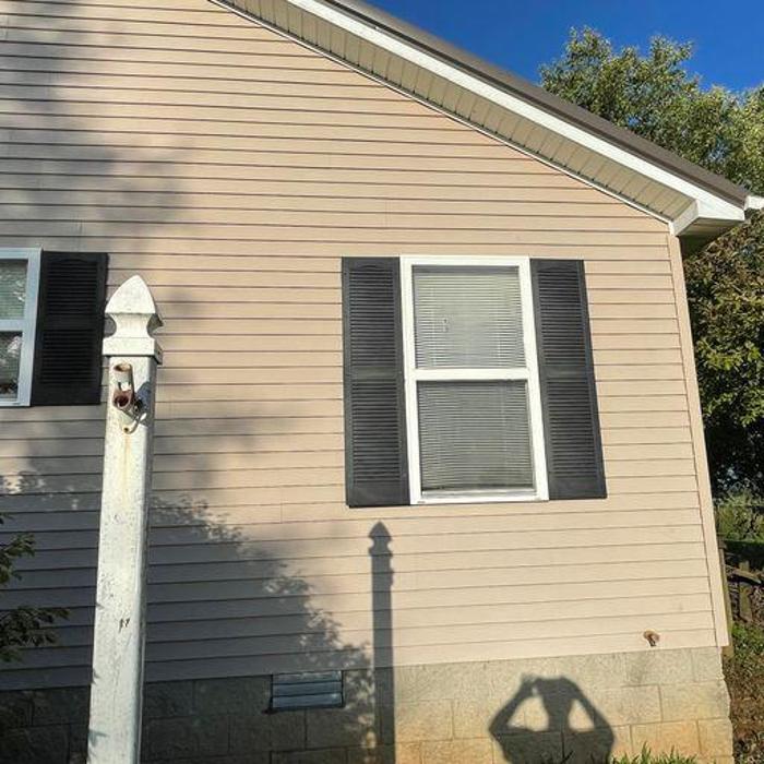 EM's Pressure Washing - Cromwell, KY