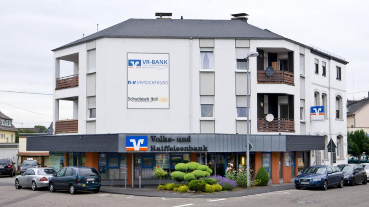 VR Bank RheinAhrEifel eG, SB Filiale Rheinbrohl, Schulstraße in Rheinbrohl