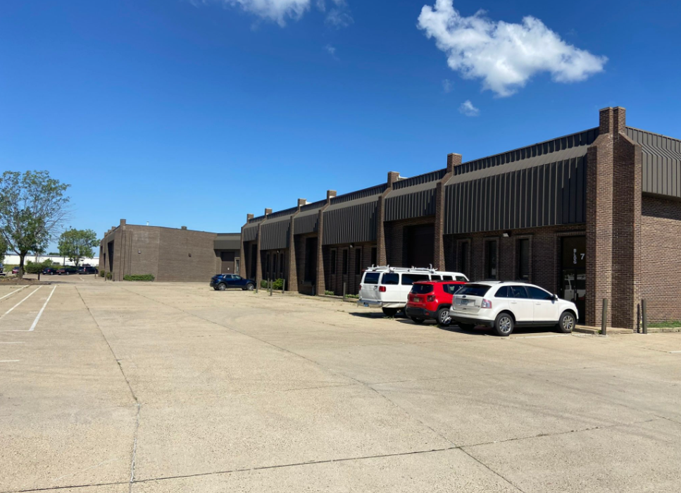 Burkhardt Square Commerce Center - Evansville, IN