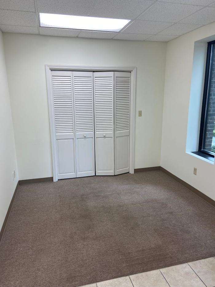 Burkhardt Square Commerce Center - Evansville, IN