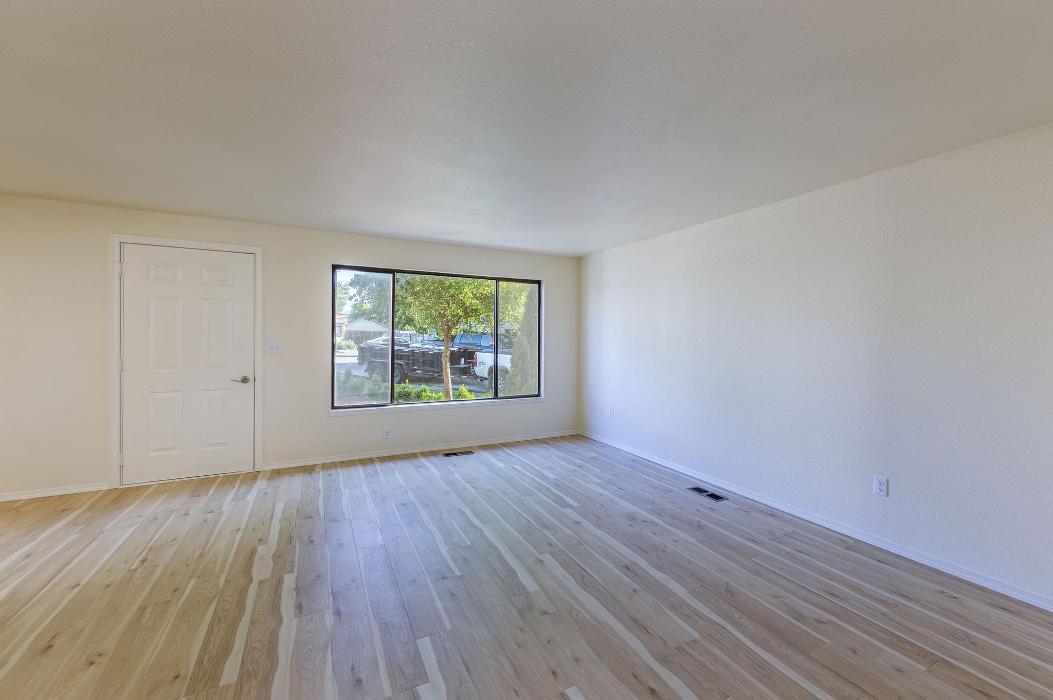 Red White & Blue Construction, LLC - Salem, OR