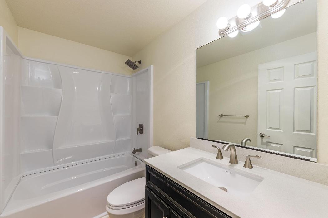 Red White & Blue Construction, LLC - Salem, OR