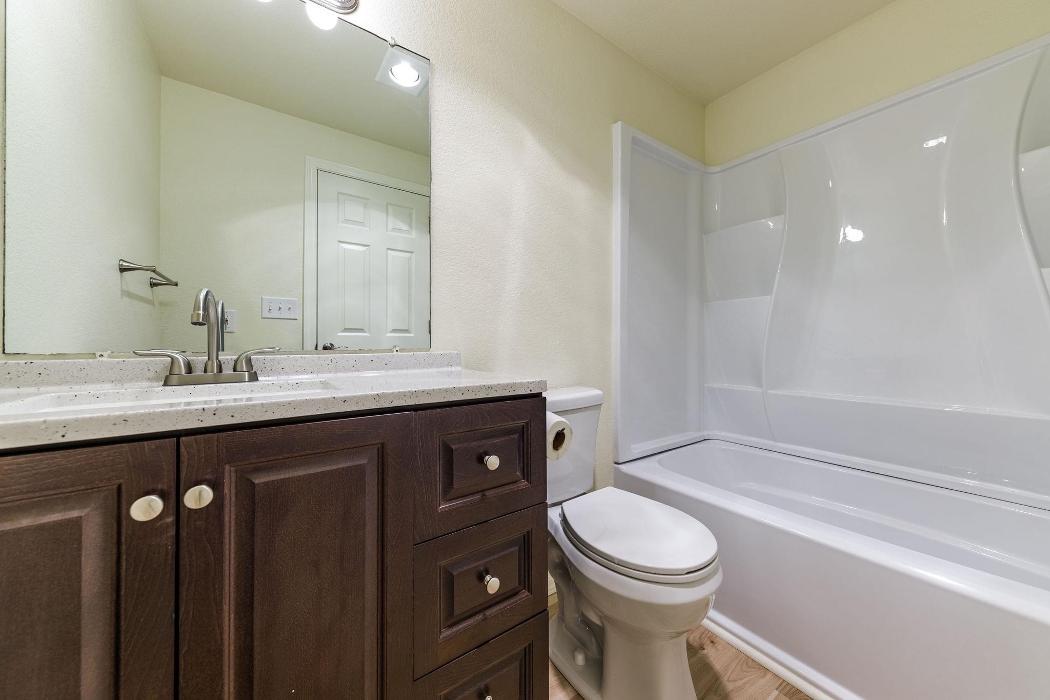 Red White & Blue Construction, LLC - Salem, OR