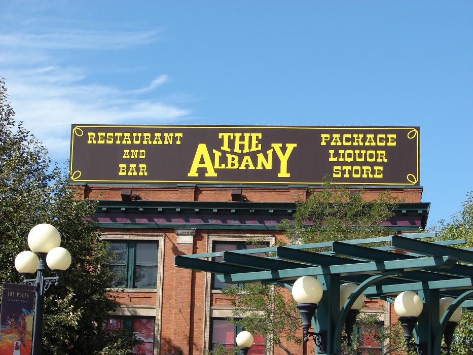 Roberts Signs & Lighting Inc - Cheyenne, WY