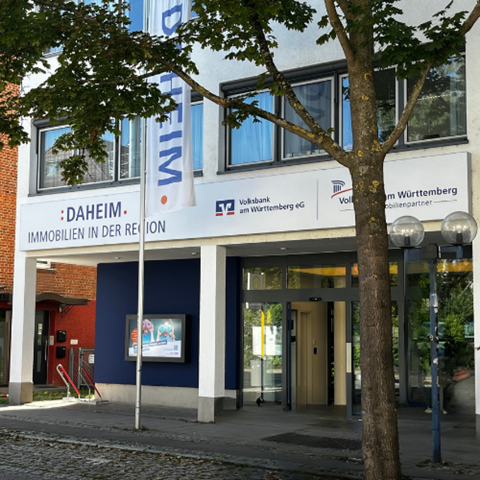 Volksbank am Württemberg eG, Daheim: Ihr Partner für Immobilien und Baufinanzierung der Volksbank am Württemberg eG, Bahnhofstraße in Fellbach