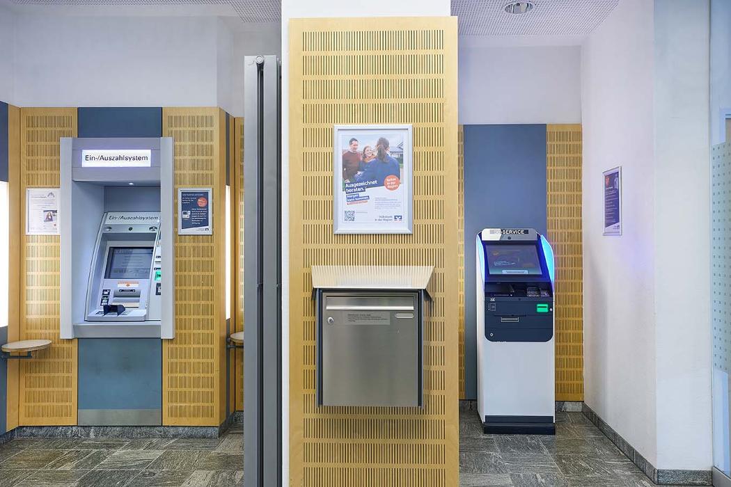 Volksbank in der Region eG Hauptstelle Rottenburg, Eugen-Bolz-Platz in Rottenburg am Neckar