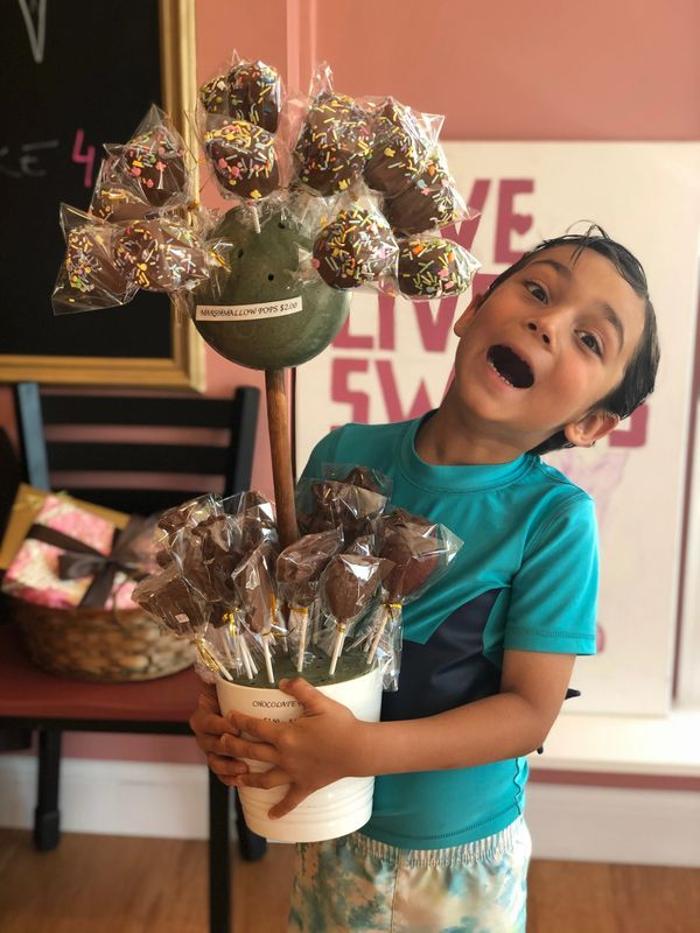 Love Live Sweets LLC - Clarksburg, NJ