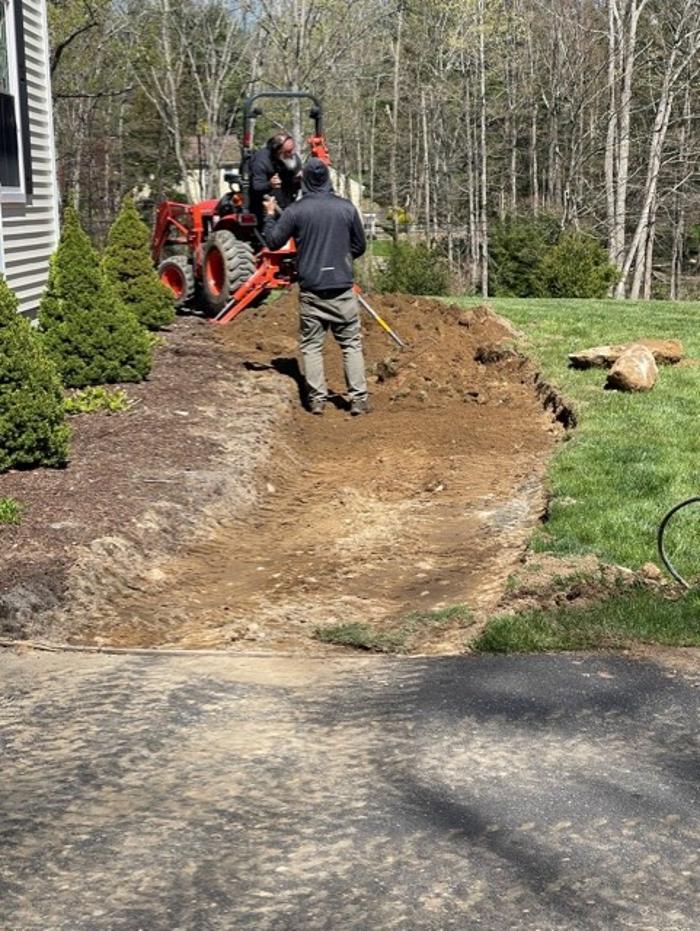 Mcculloch Property Maintenance LLC - Newtown, CT