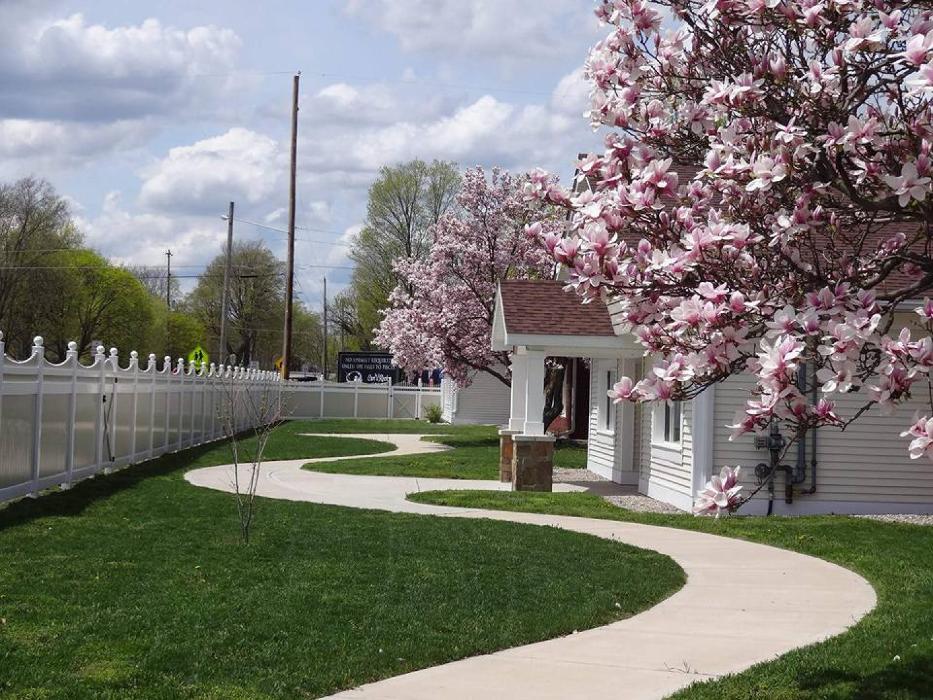 Sensations Memory Care Residence - Charlotte, MI