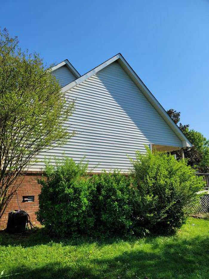 Exterior Cleaning Solutions - Manchester, TN