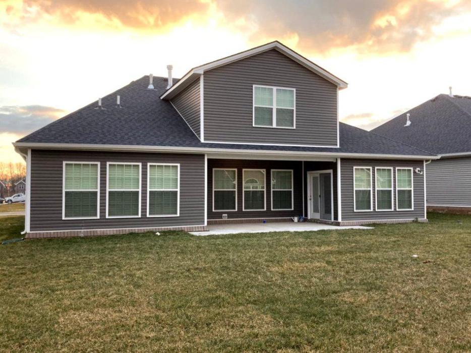 Commonwealth Custom Shutters & Blinds, LLC - Lexington, KY