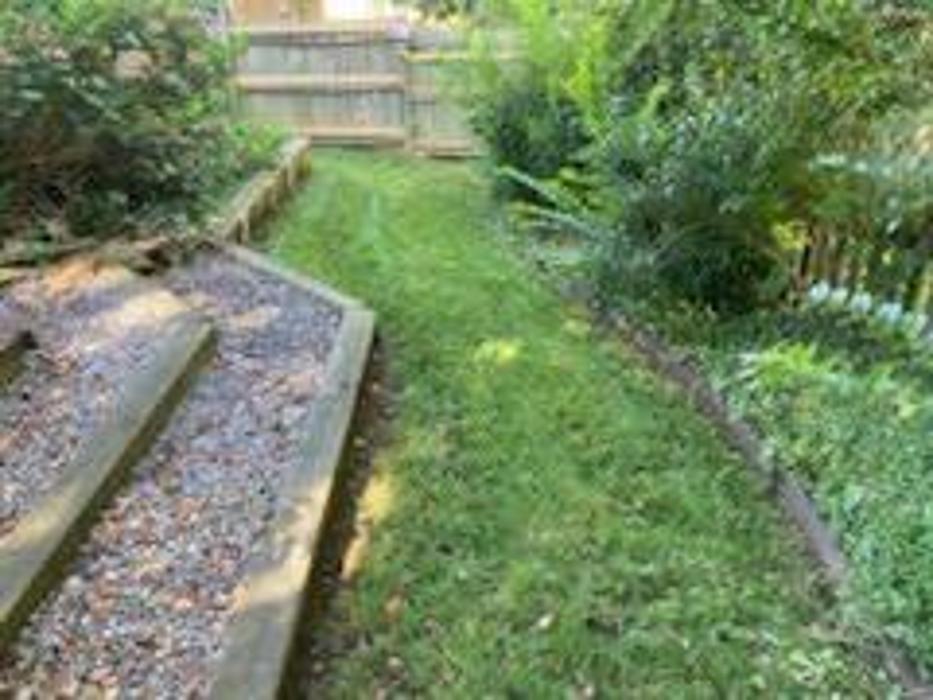 Good Neighbor Mowing and Lawn Care - Brevard, NC