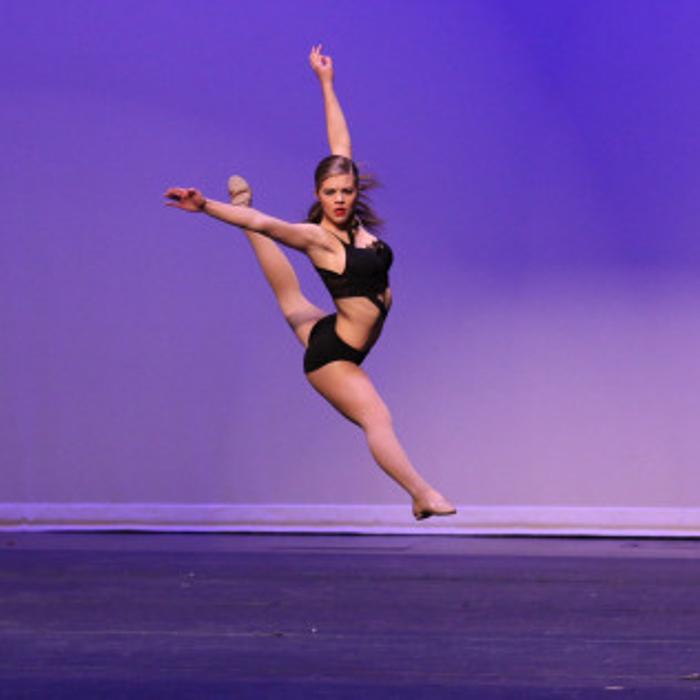 Above The Barre Dance Academy - Davenport, IA