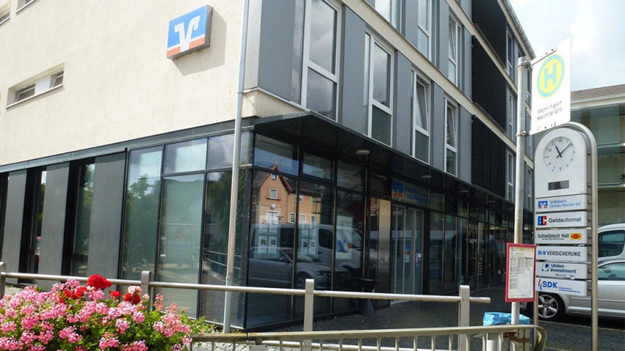 Volksbank Schwarzwald-Donau-Neckar eG, SB-Filiale Möhringen, Schwarzwaldstraße in Tuttlingen