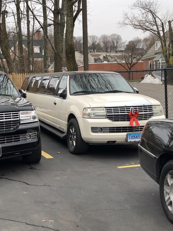 Ultimate Limousine Service - Danbury, CT