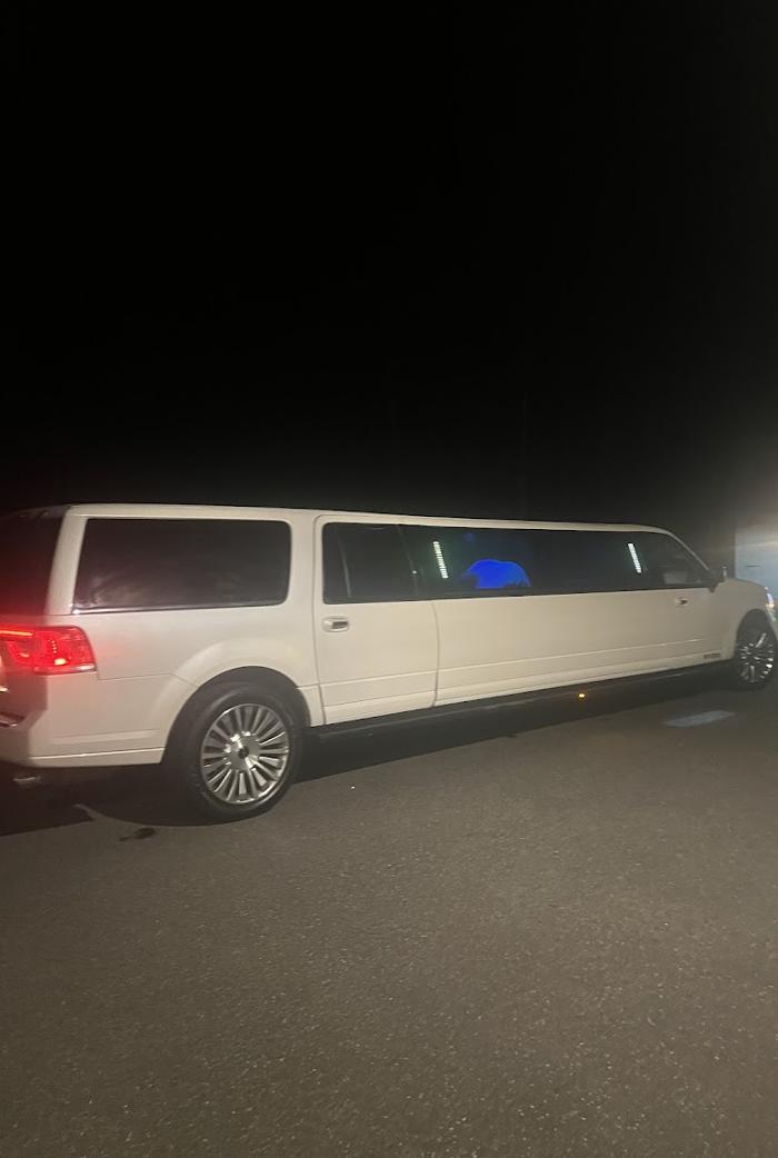Ultimate Limousine Service - Danbury, CT