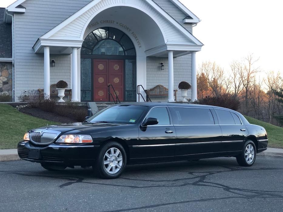 Ultimate Limousine Service - Danbury, CT