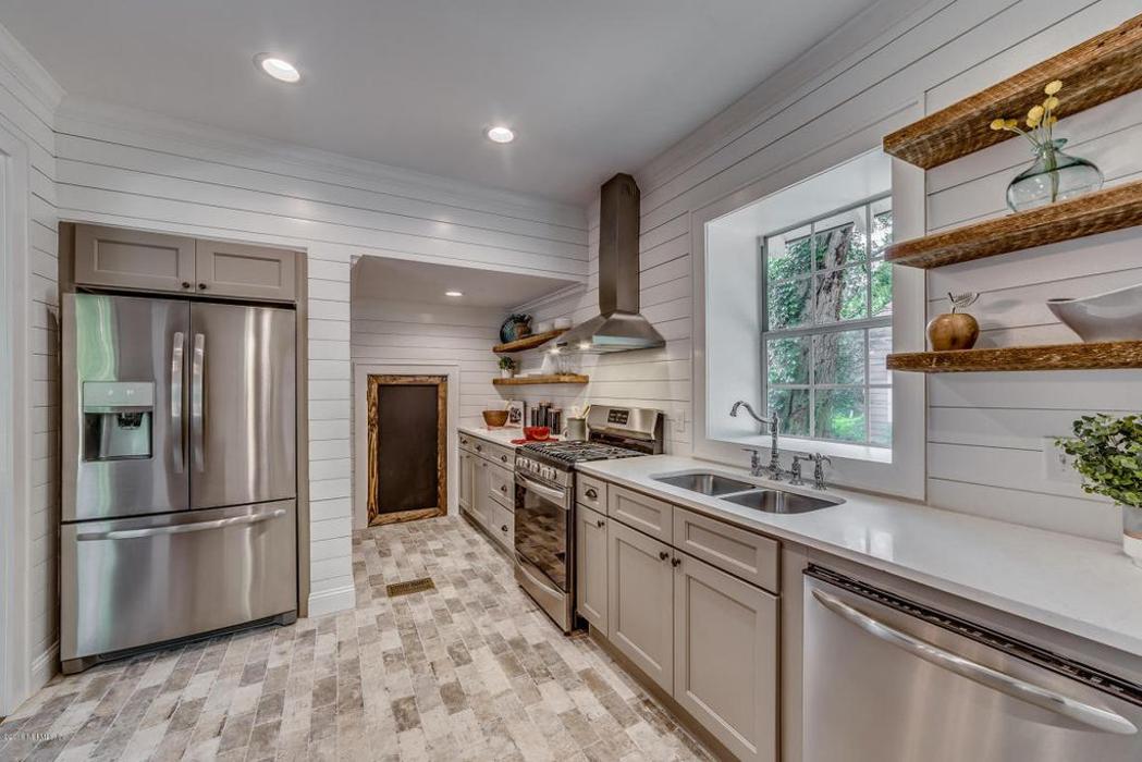 Lettow Plumbing & Restoration, LLC - Jacksonville, FL