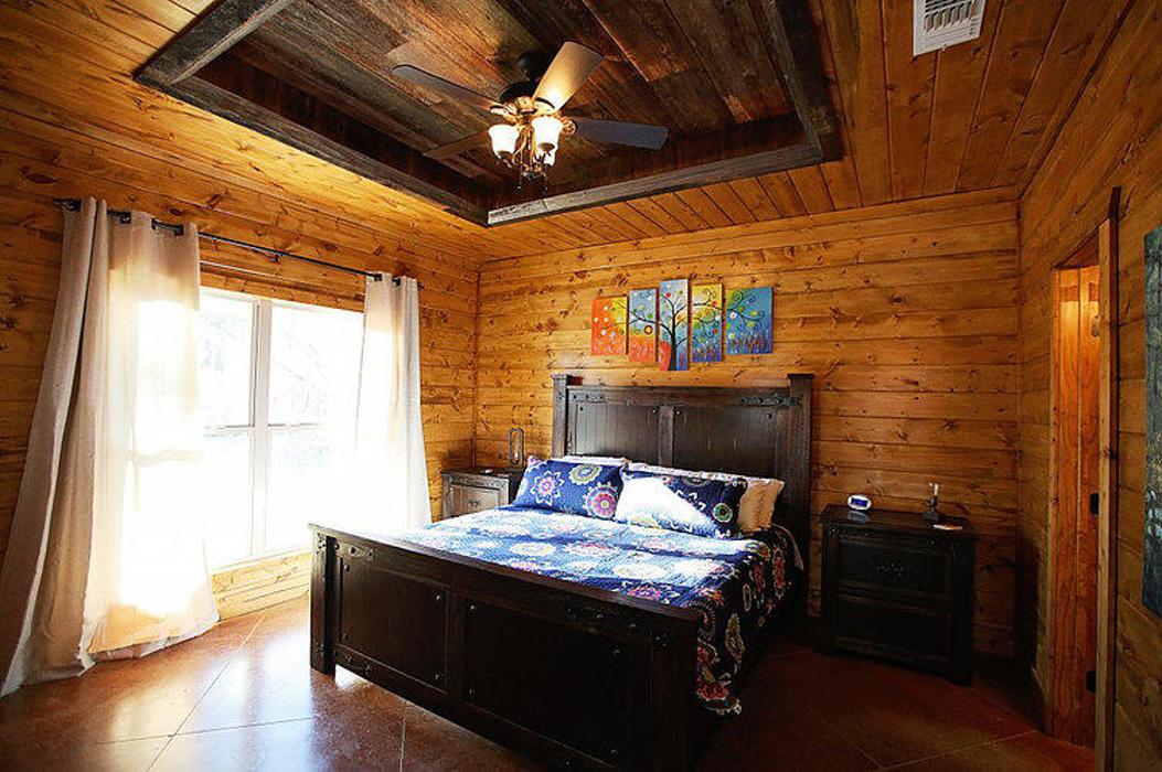 Bravo Custom Cabins - Broken Bow, OK