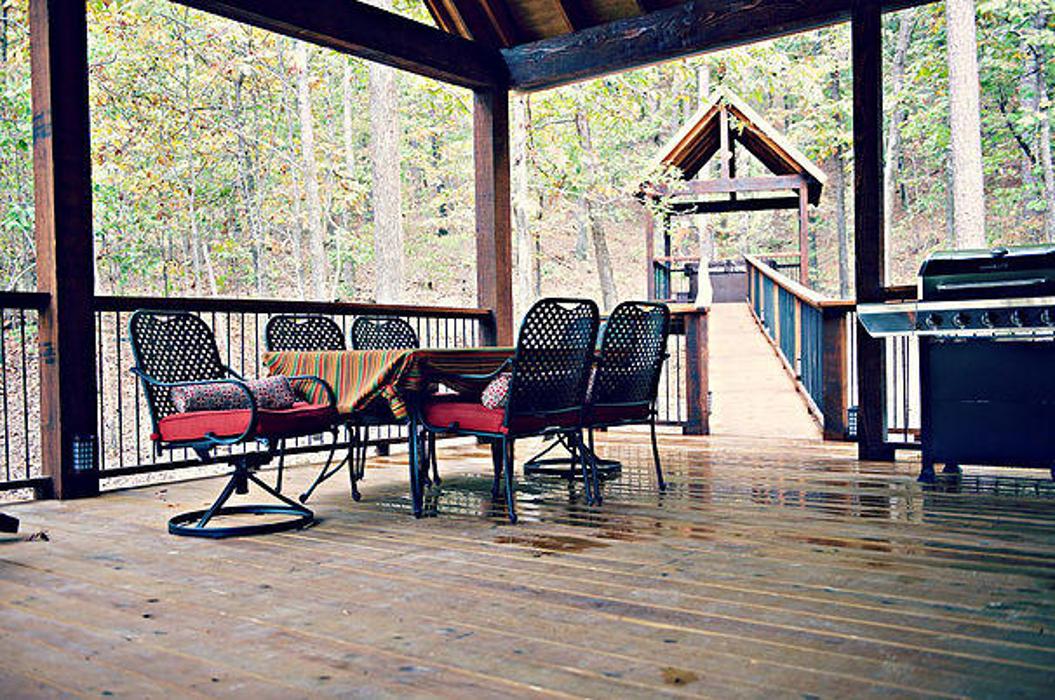 Bravo Custom Cabins - Broken Bow, OK