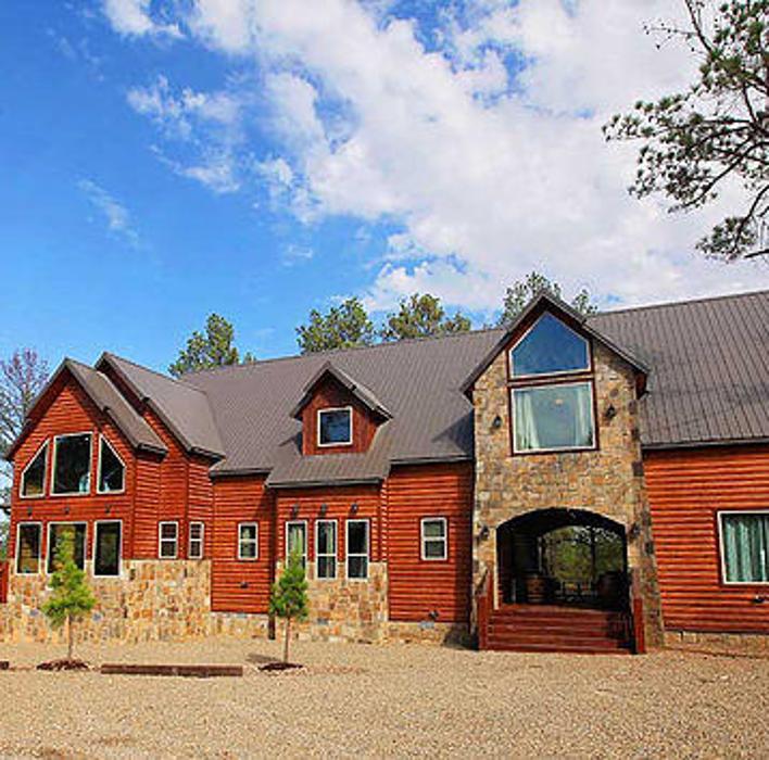 Bravo Custom Cabins - Broken Bow, OK